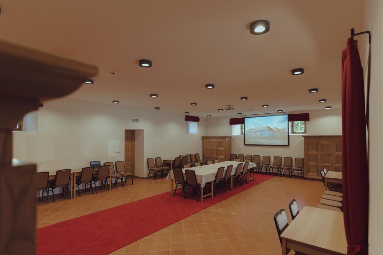Brigaderos Hotel Brigadir Borsi المظهر الخارجي الصورة