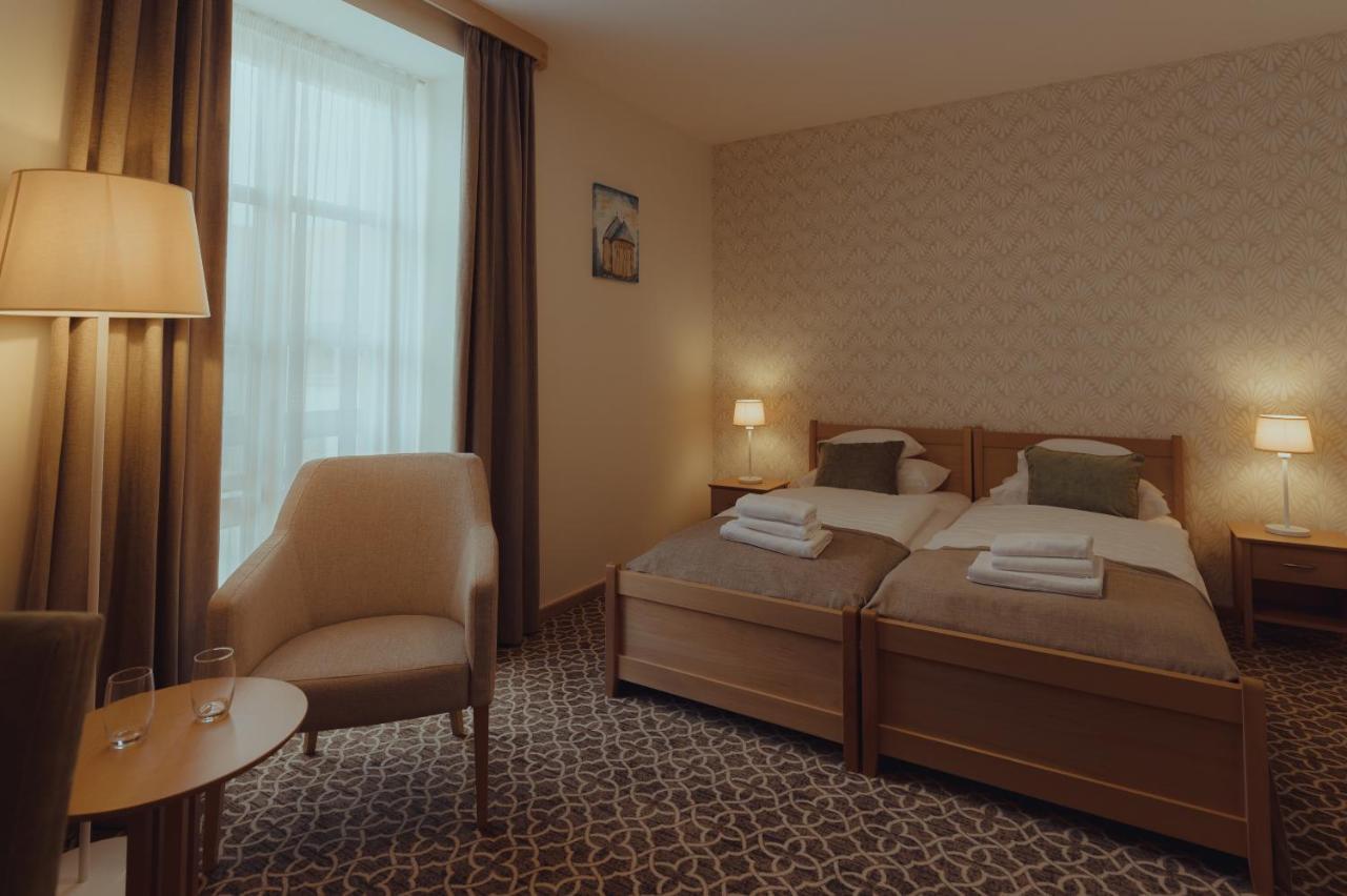 Brigaderos Hotel Brigadir Borsi المظهر الخارجي الصورة