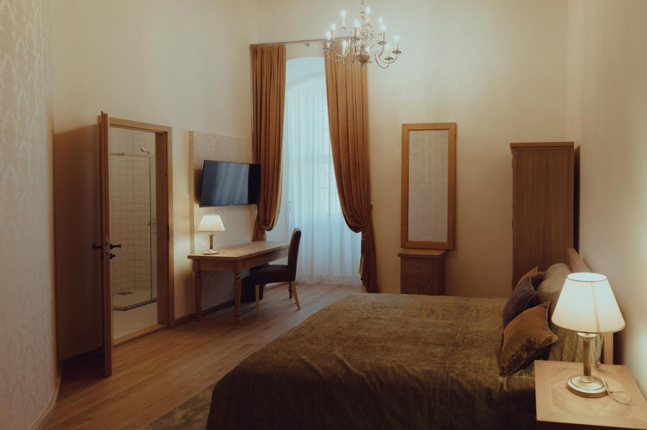 Brigaderos Hotel Brigadir Borsi المظهر الخارجي الصورة