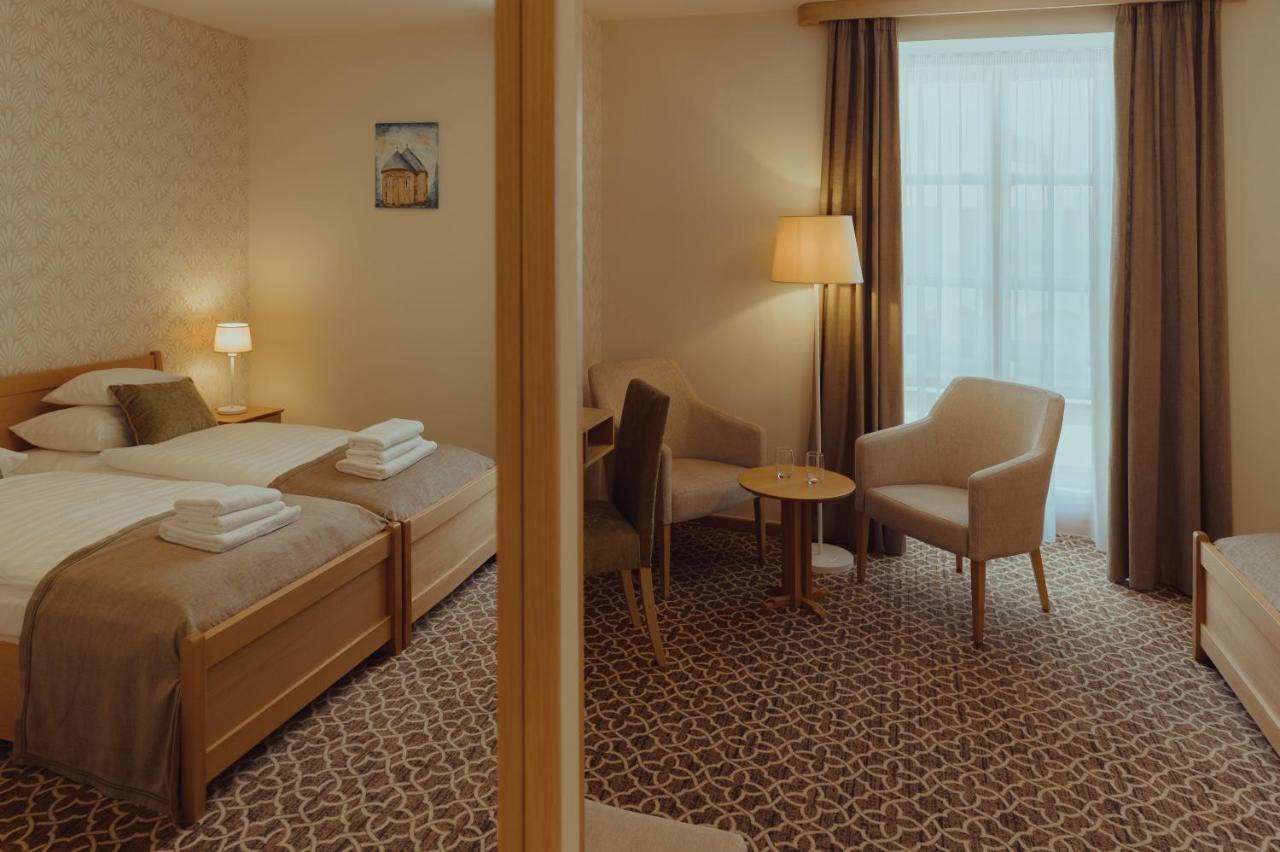 Brigaderos Hotel Brigadir Borsi المظهر الخارجي الصورة