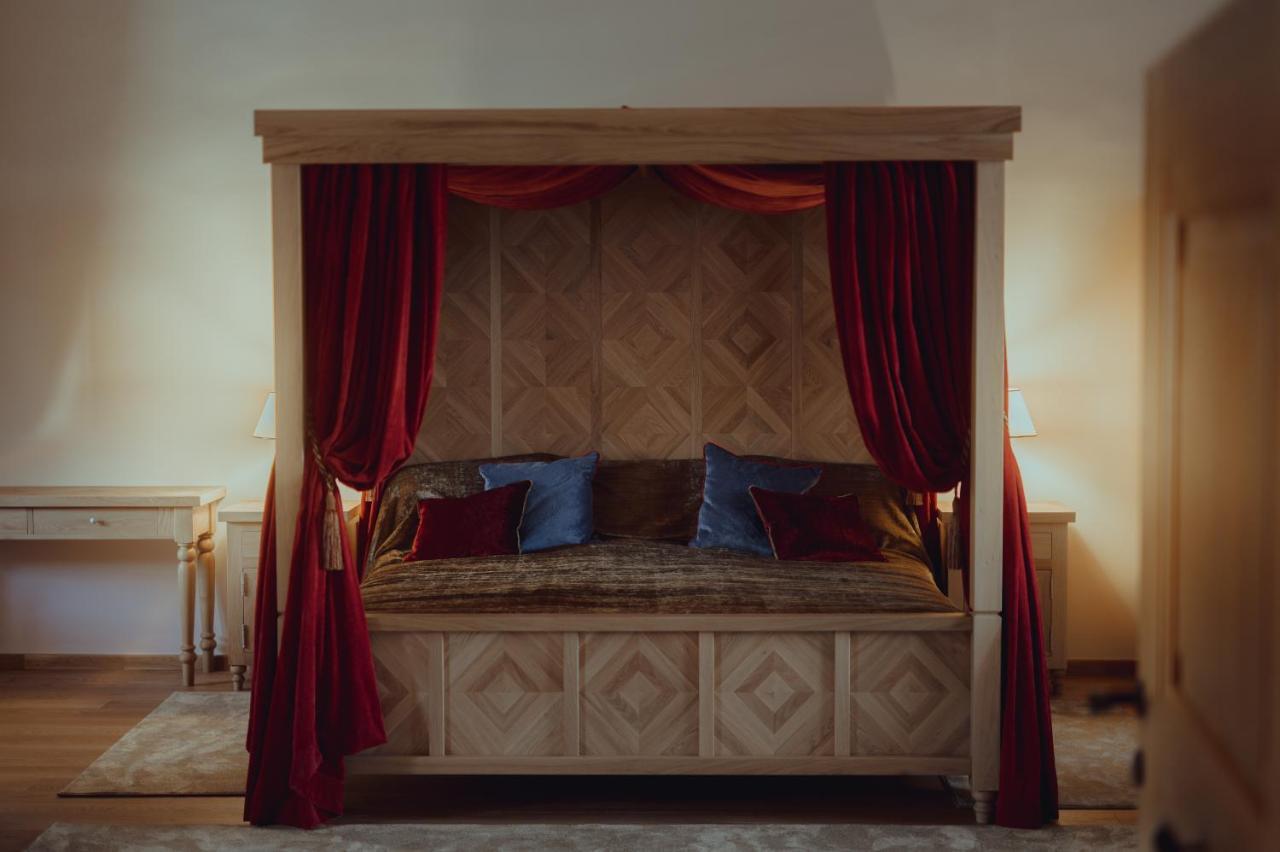 Brigaderos Hotel Brigadir Borsi المظهر الخارجي الصورة