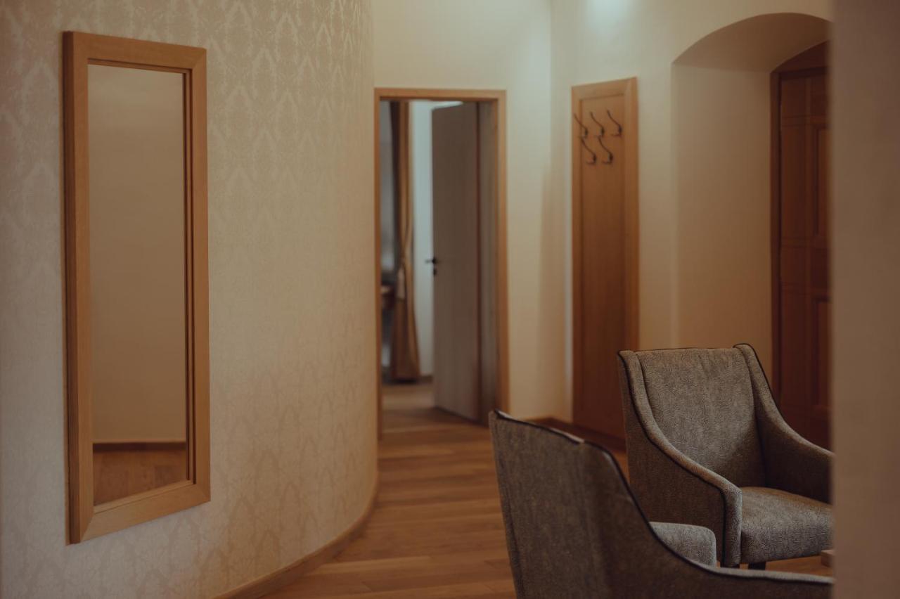Brigaderos Hotel Brigadir Borsi المظهر الخارجي الصورة